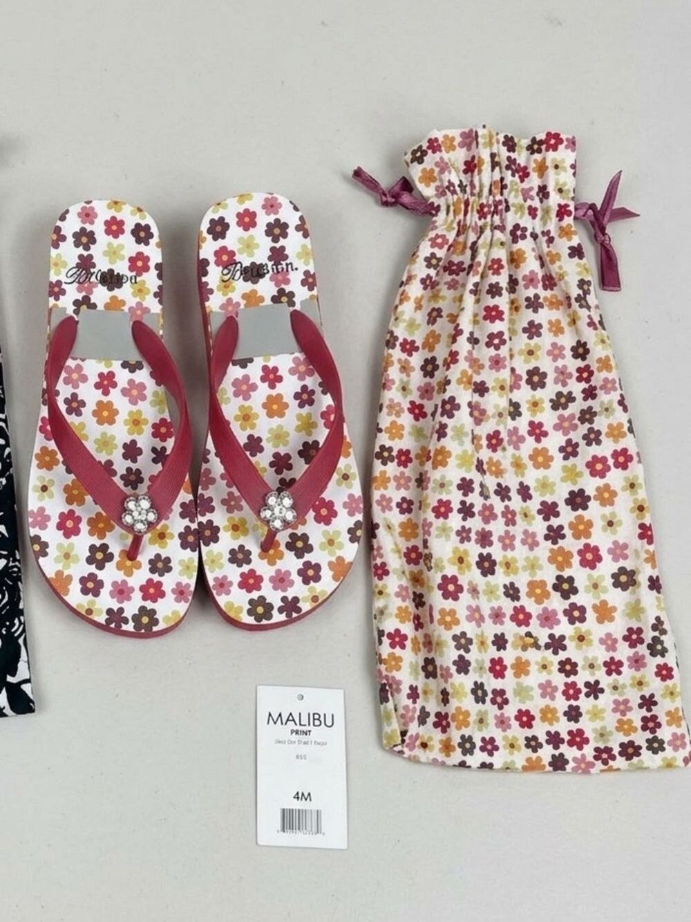 Brighton Malibu Floral Flip Flops with Heart Charm - Magenta Straps size 6
